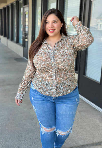 “Hermosa Mujer!” Sheer/ Mess Button Down Top (Olive Green)